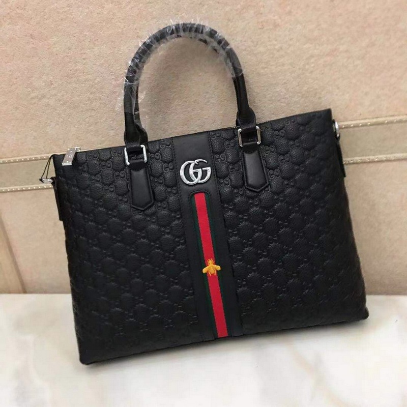 Gucci Handbags 541